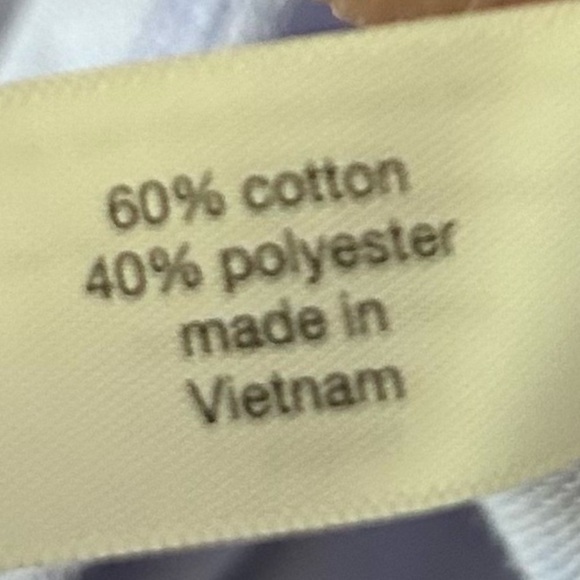 Lane Bryant 14/16 Lavender v-neck short sleeve sweatshirt - Picture 4 of 4